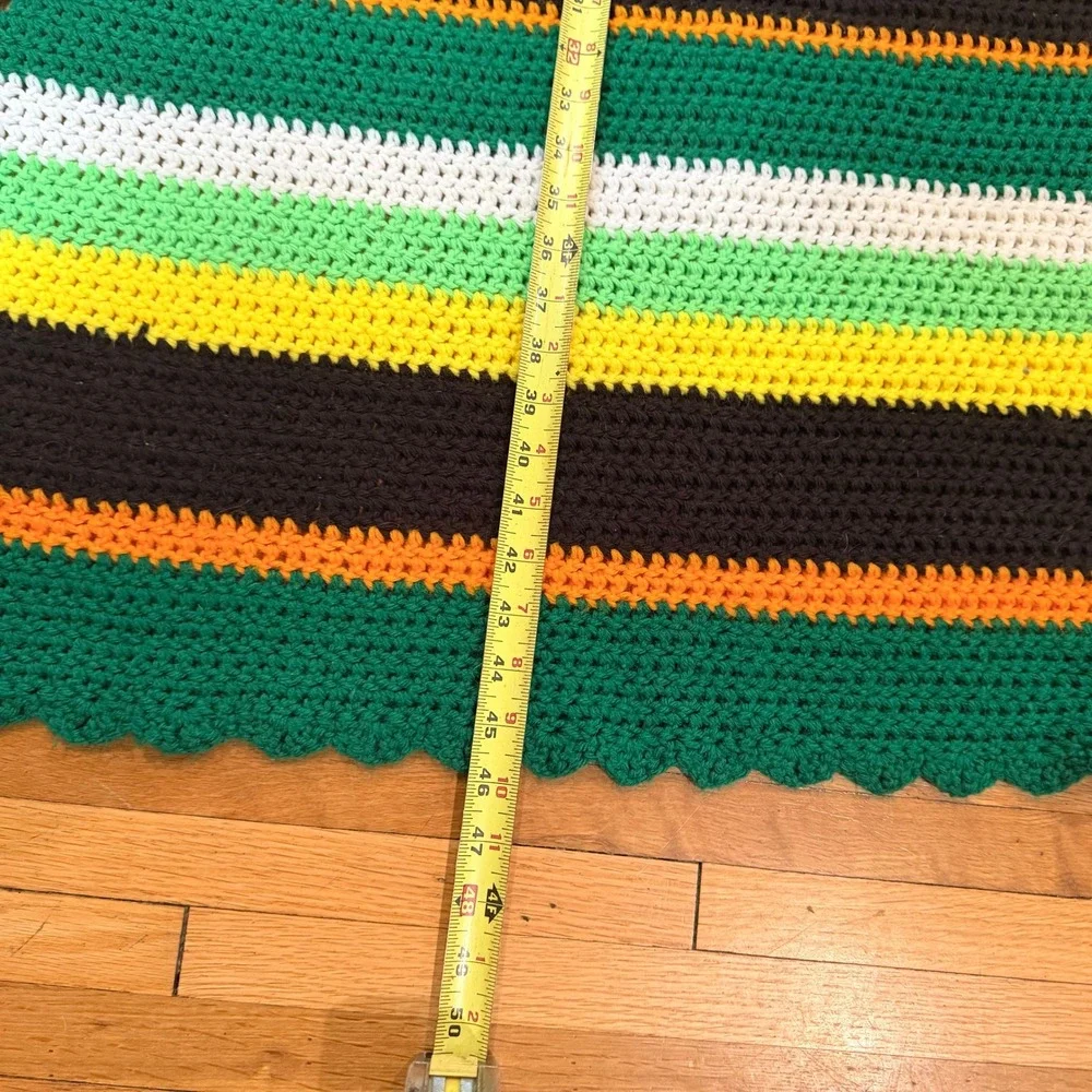 Handmade Crochet Blanket Throw OS Rectangle Colorblock Scalloped Green EUC